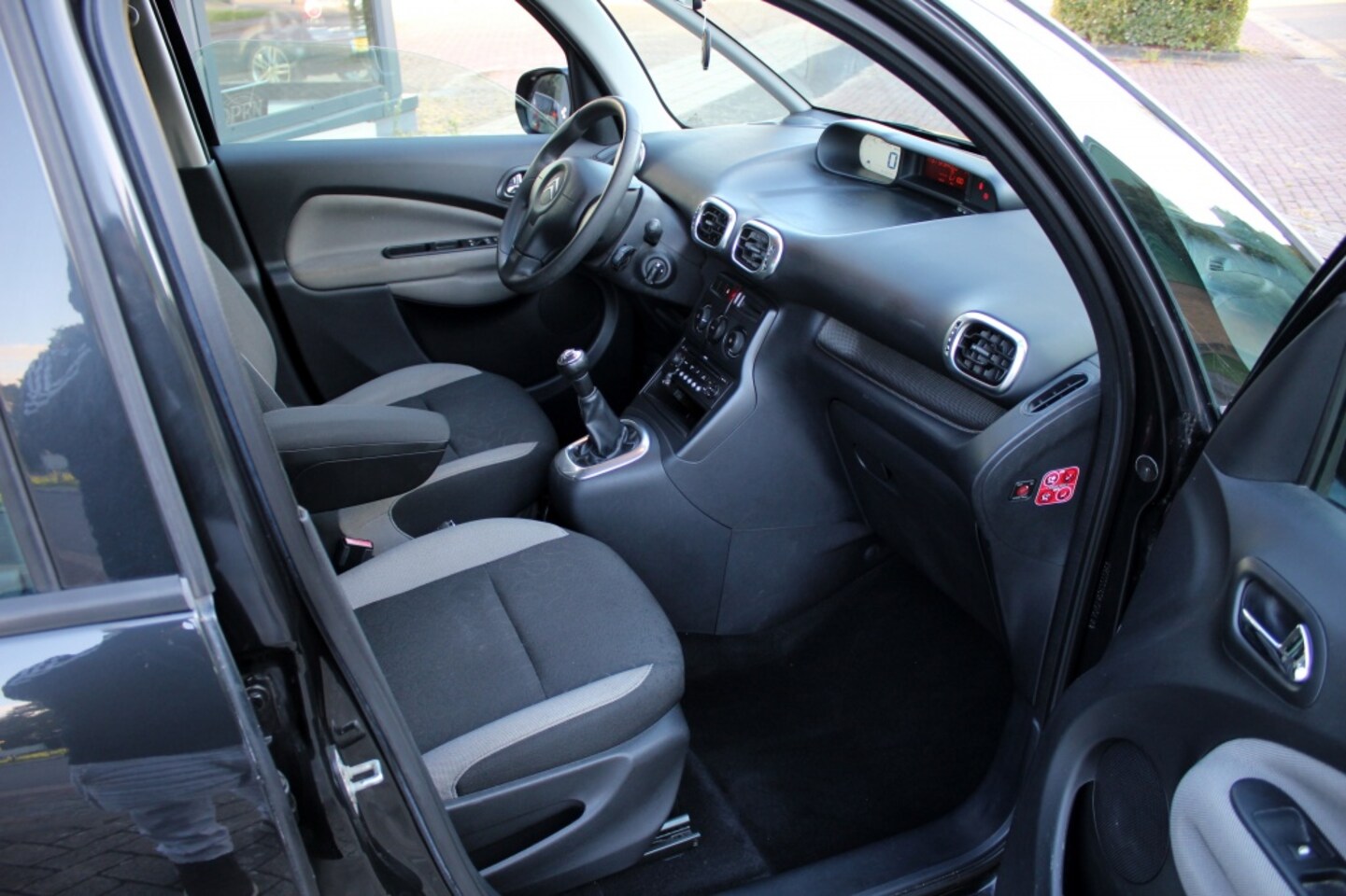 Rezensionen Für Automobile Rabe -aura- Gmbh Citroën C3 Picasso 1.6 VTi Aura 141.521KM NAP Airco BJ.2010 2010