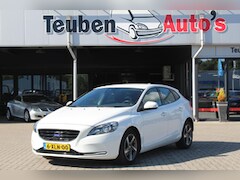Volvo V40 - 1.6 D2 Base Business Navigatie, Climate control, Cruise control, Afneembare trekhaak