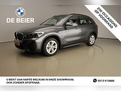 BMW X1 - XDrive 2.5E Hybride / LED / Leder / HUD / Stoelverwarming / DAB / Alu 17 inch