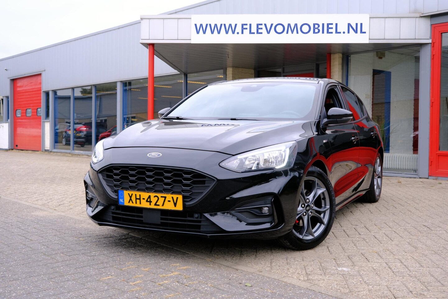 Ford Focus - 1.5 EcoBlue ST Line Business Navi|Pano|Lanewarn|Clima|Park-Assist|LMV|PDC - AutoWereld.nl