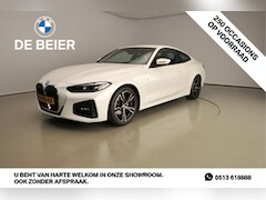 BMW 4-serie Coupé - 420i M-Sportpakket / LED / Leder / HUD / Sportstoelen / Keyles go / Stoelverwarming / DAB