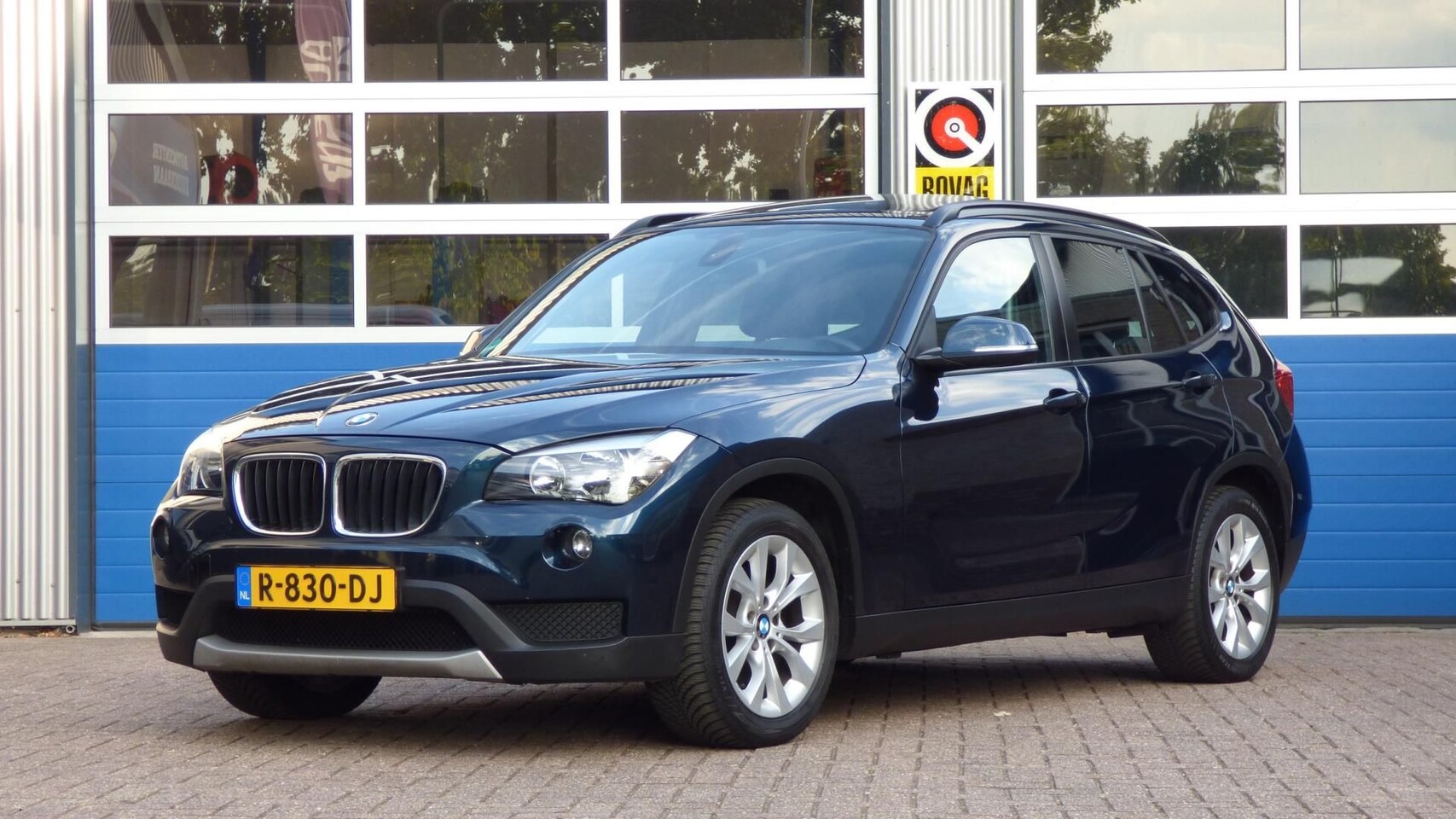 BMW X1 - SDrive18d Business+ - AutoWereld.nl