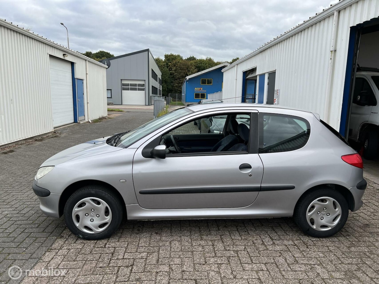 Peugeot 206 - 1.4 XT Nieuwe Distributie | APK 09-2023 | KOOPJE - AutoWereld.nl