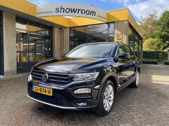 Volkswagen T-Roc - 1.5 TSI Style Automaat Navi Climate Control