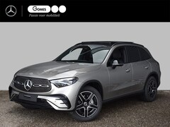 Mercedes-Benz GLC-klasse - 200 4MATIC AMG | Premium + | Nightpakket | Panoramadak | 360° Camera | Head-up Display | M