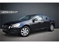 Volvo S60 - 1.6 T3 Kinetic | NAP | NAVIGATIE | AUTOMAAT | CRUISE CONTROL |