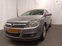 Opel Astra Wagon - 1.6 Essentia - Airco - Trekhaak - Schade