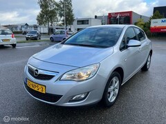 Opel Astra - 1.4 Selection