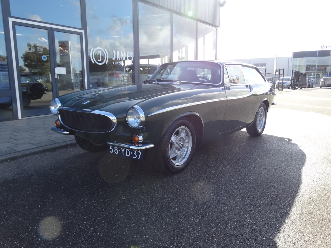 volvo-1800-es.jpg