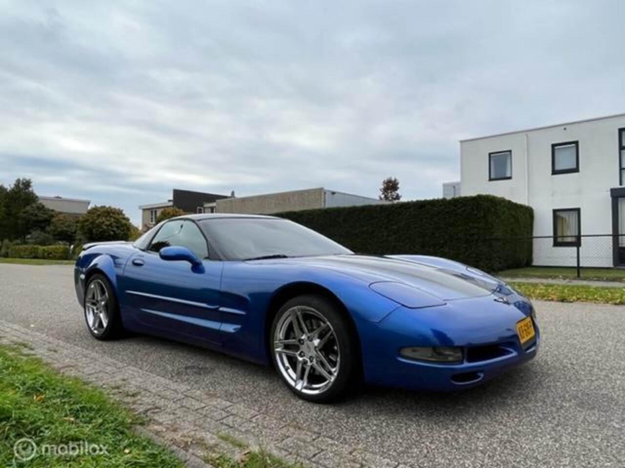 chevrolet-corvette-c5.jpg
