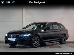 BMW 5-serie Touring - 520i High Executive M-Sport | Panoramadak | Comfort Acces | Laserlight | Head-Up