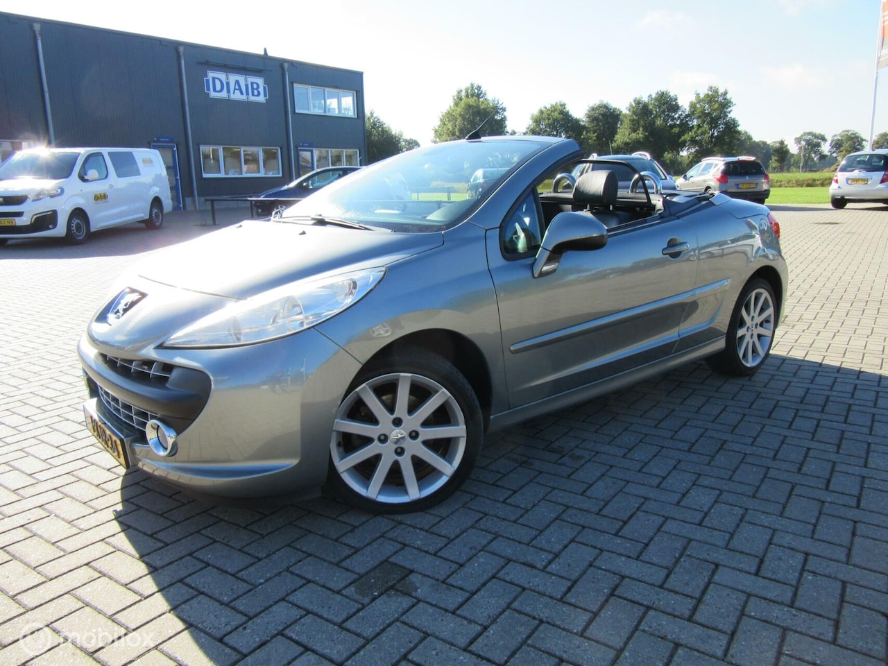 Peugeot 207 CC - 1.6 VTi Roland Garros 1.6 VTi Roland Garros - AutoWereld.nl