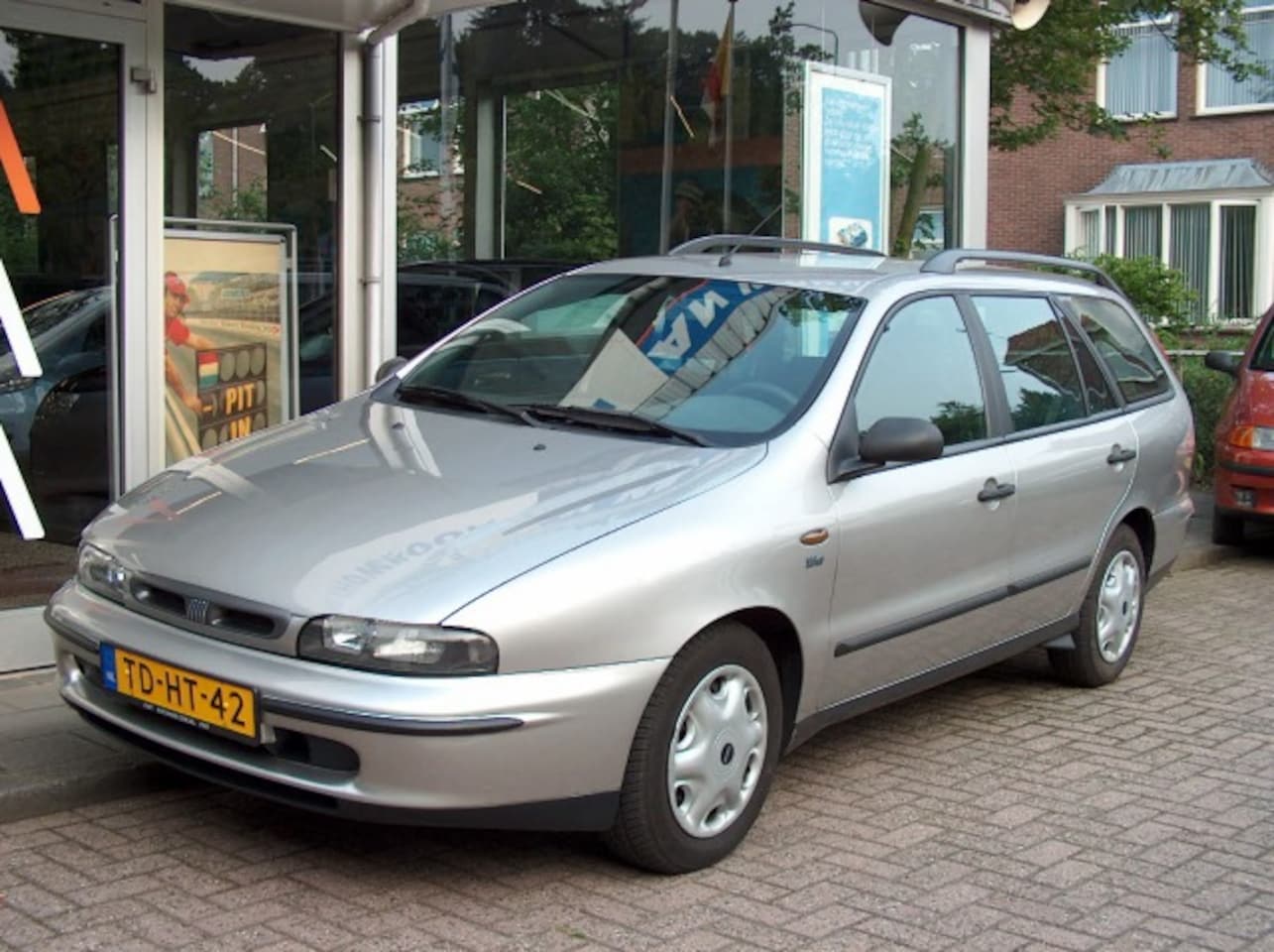 Fiat Marea Weekend - weekend 1.6sx roest vrij - AutoWereld.nl