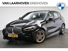 BMW 1-serie - 118i High Executive M Sport Automaat / Trekhaak Afneembaar / Adaptieve LED / Sportstoelen