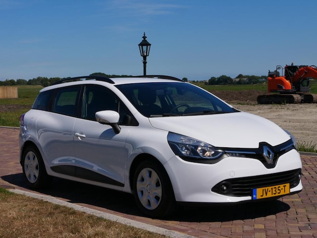 Demonstreer In de genade van Eerlijk Renault Clio Estate 6299*NETTO*2016 1.5 dCi 90 Energy Expression 2016  Diesel - Occasion te koop op AutoWereld.nl