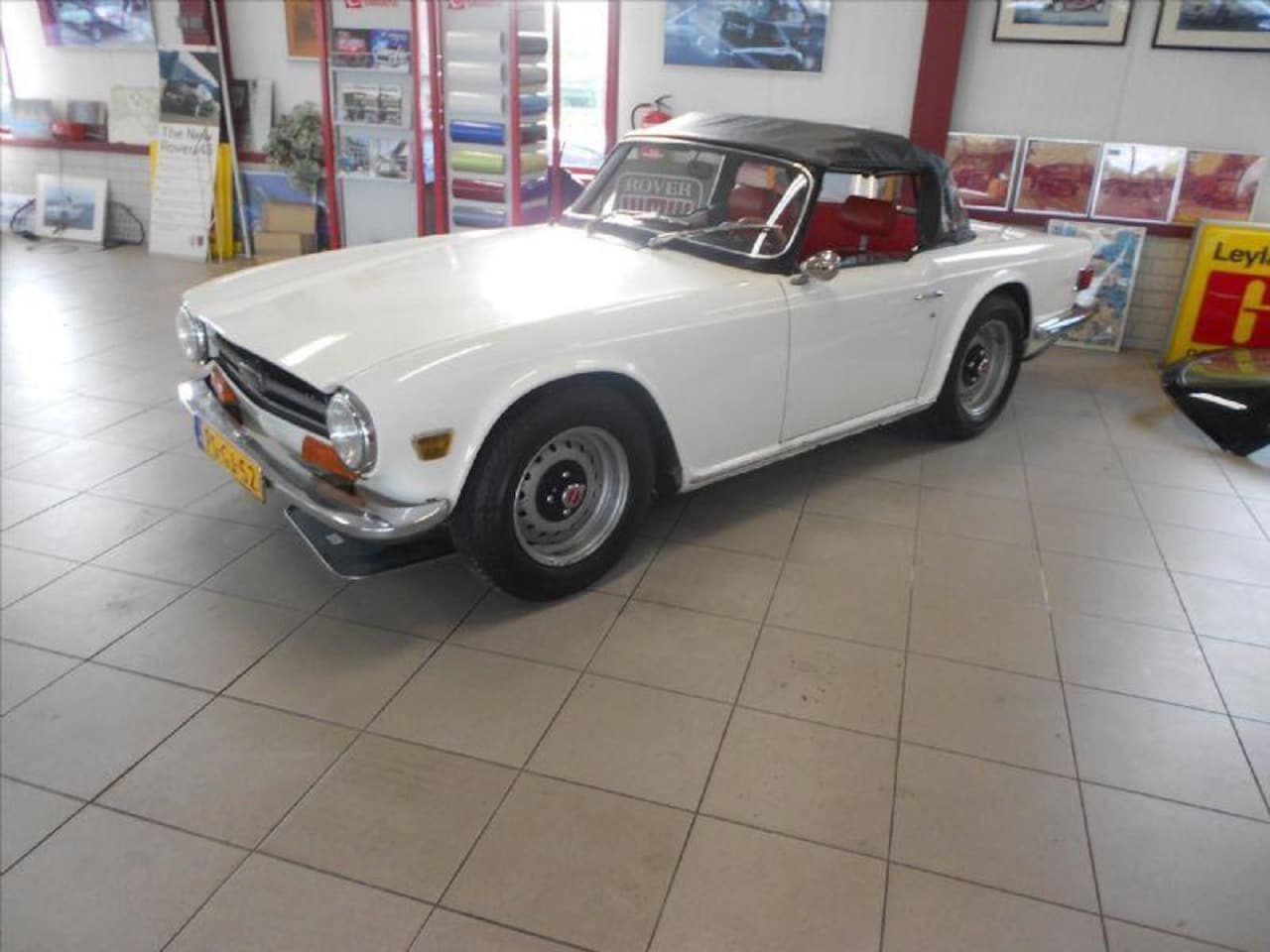 Triumph TR6 - 2.5 OVERDRIVE - AutoWereld.nl