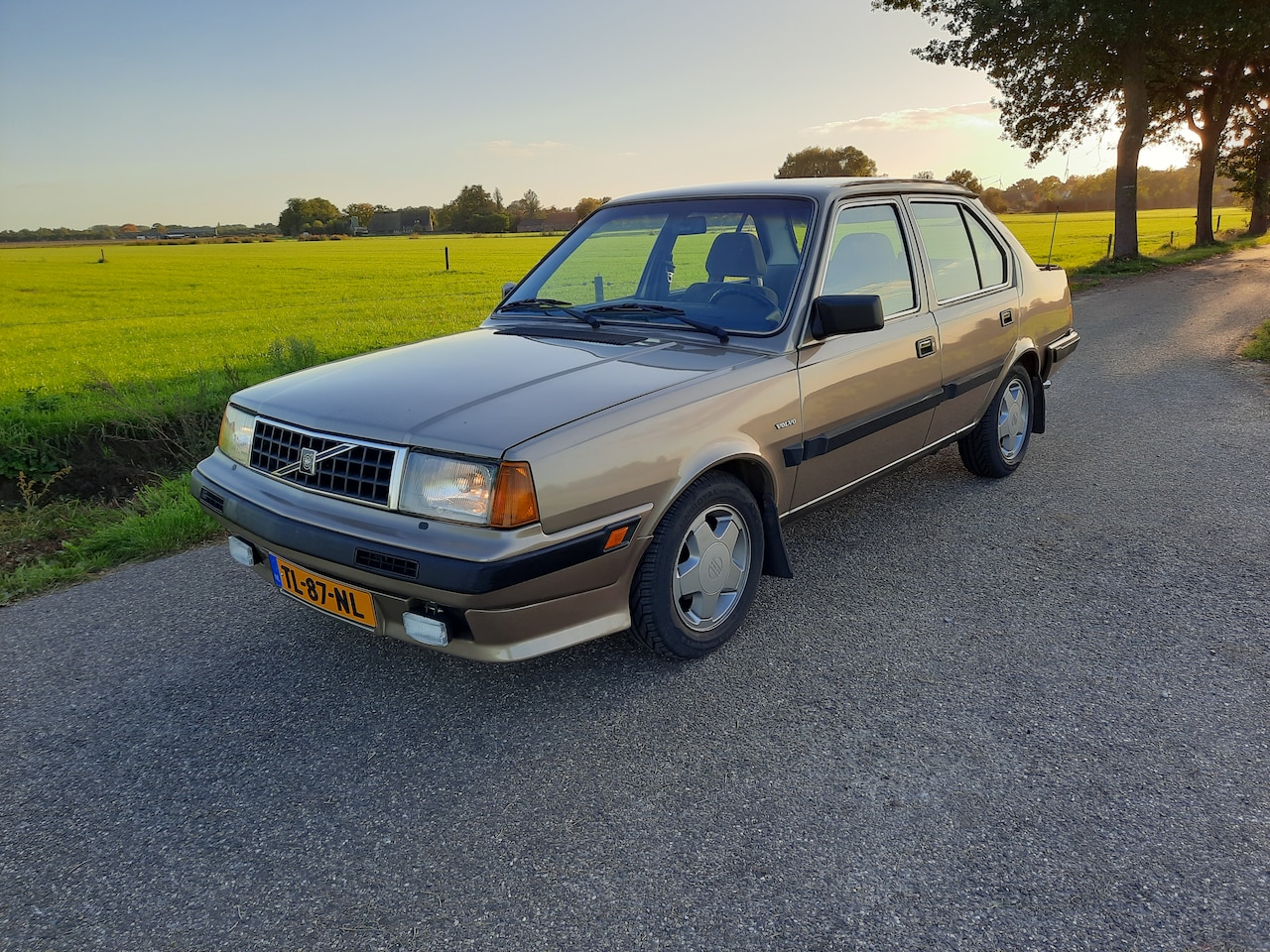 volvo-340-1-4-gl.jpg