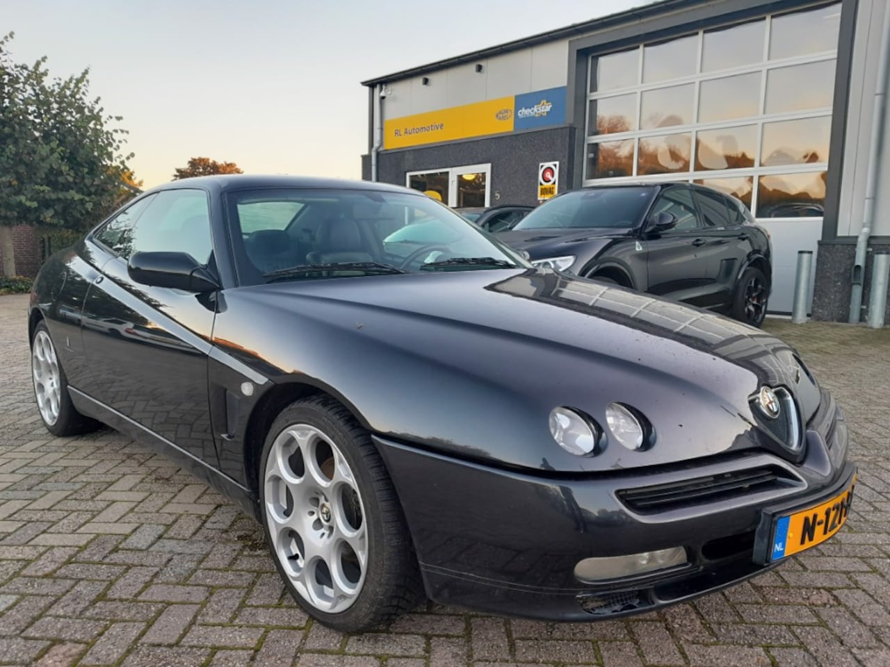 Alfa Romeo GTV - 2.0-16V T.Spark - Leder - Airco - AutoWereld.nl