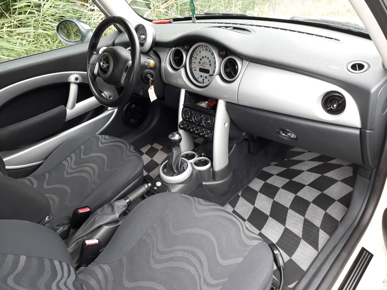 MINI One - 30 2.5 TDI L2H2 One Salt