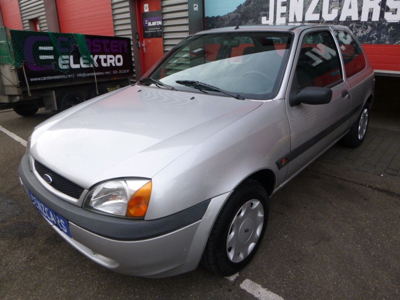 Ford Fiesta - 1.3-8V Classic 1.3-8V Classic, ZUINIG! stuurbekracht,etc. - AutoWereld.nl