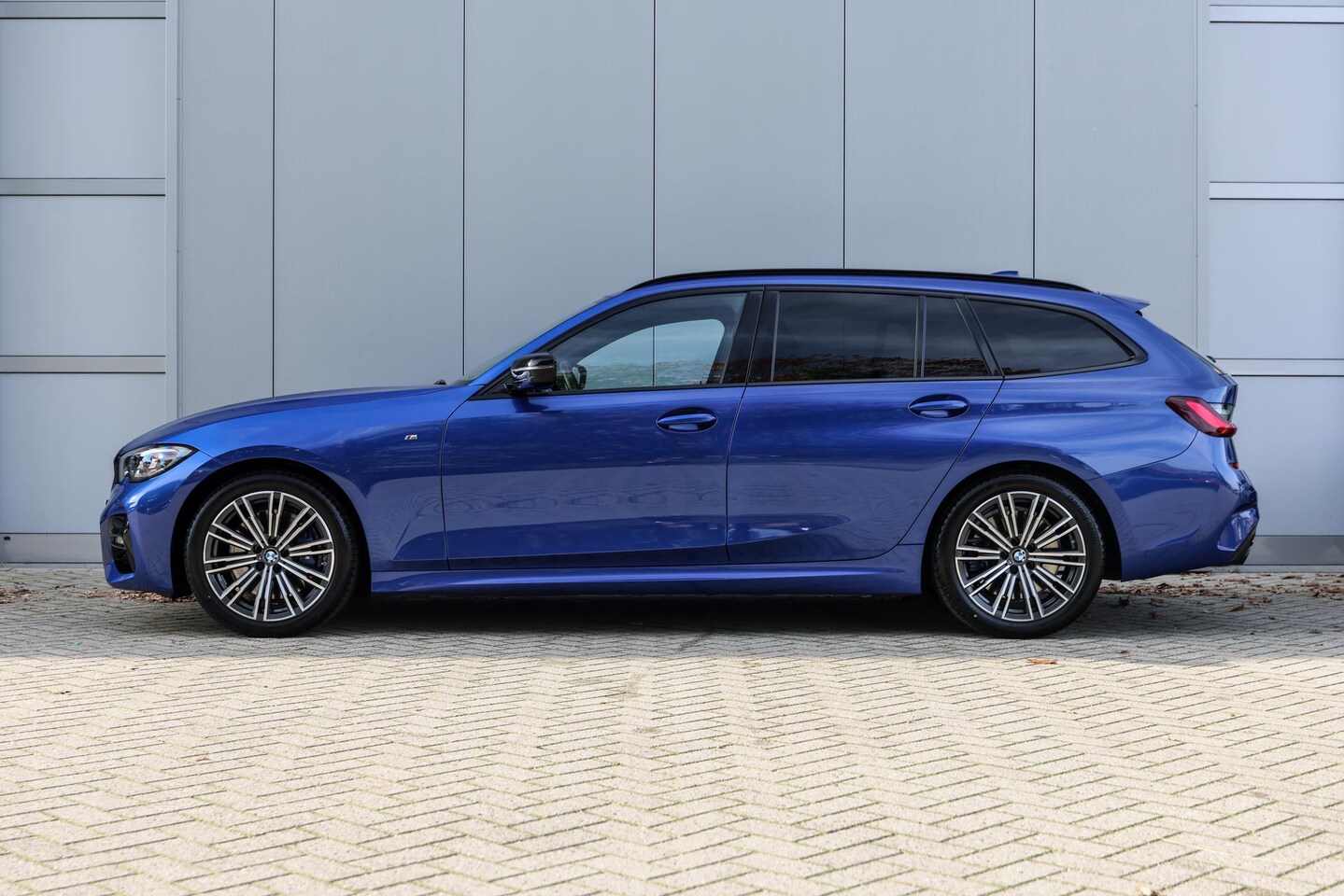 bmw-3-serie-touring-318i-executive-m-sport-automaat-sportstoelen-led-live-cockpit-professional-sport-s.jpg
