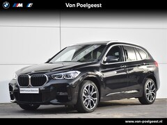 BMW X1 - xDrive20i High Executive / M-Sport / Achteruitrijcamera / Trekhaak / Glazen panoramadak