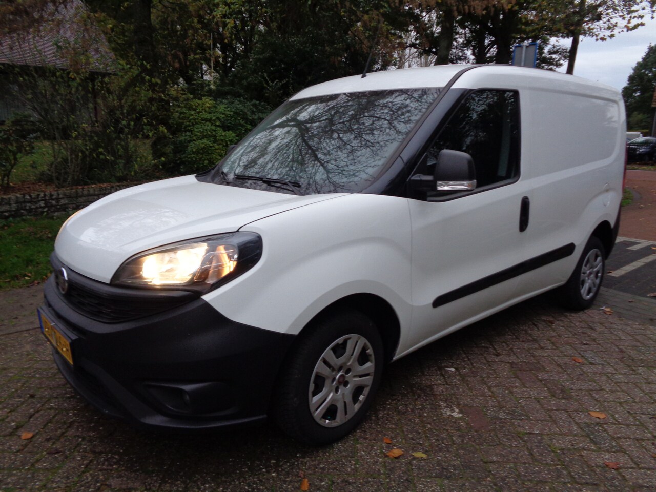 Fiat Doblò Cargo - 1.3 MJ L1H1 SX 1.3 MJ L1H1 SX - AutoWereld.nl