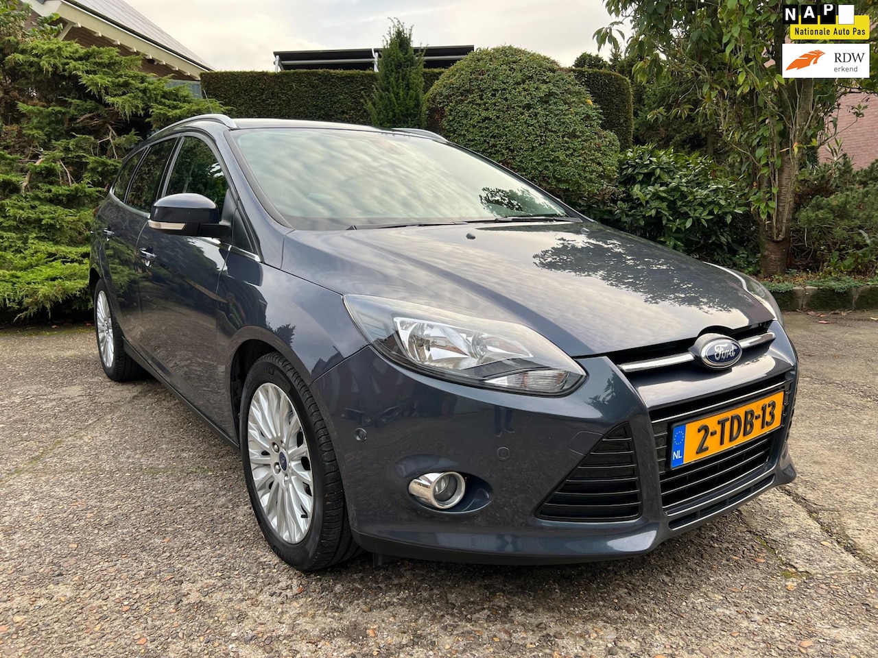 Ford Focus Wagon - 1.0 EcoBoost Titanium 1.0 EcoBoost 125pk Titanium, Navi, PDC, ECC, NAP, Nette auto! - AutoWereld.nl