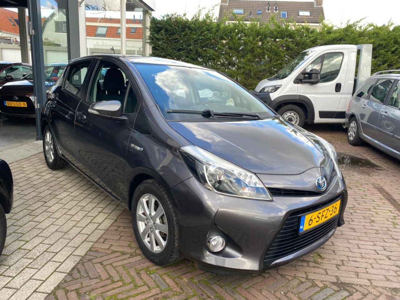 Toyota Yaris - TOYOTA YARIS HYBRID - AutoWereld.nl