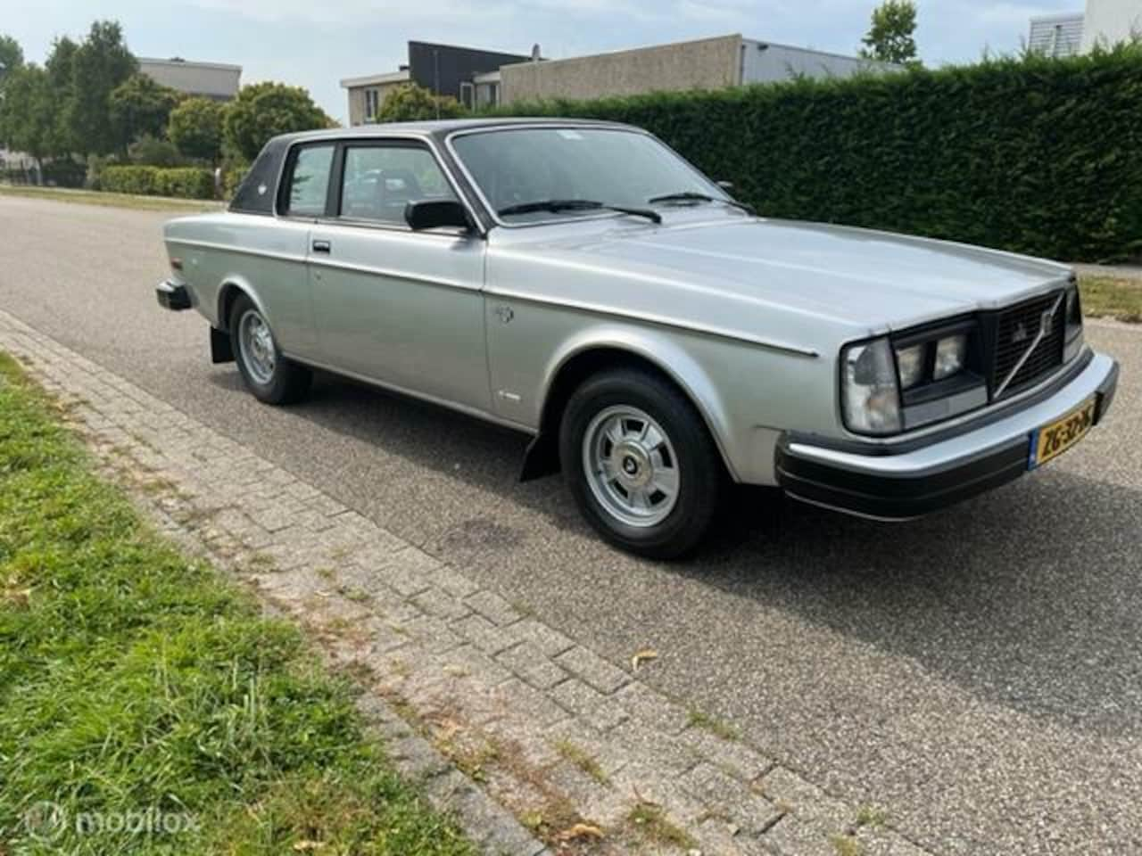 Volvo 262 - Coupé Bertone Coupé Bertone - AutoWereld.nl