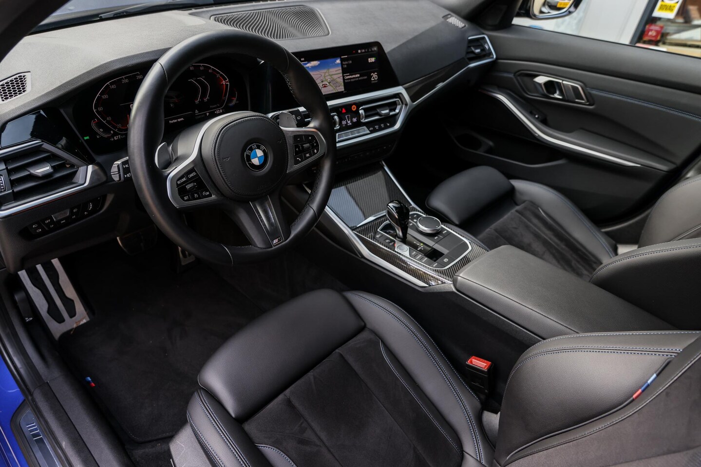 bmw-3-serie-touring-318i-executive-m-sport-automaat-sportstoelen-led-live-cockpit-professional-sport-s.jpg