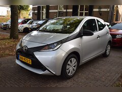 Toyota Aygo - 1.0 VVT-i x-now Cruise/Airco