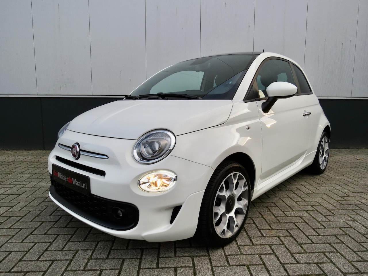 Fiat 500 - 500s 1.2 Rockstar sport *Big navi *Carplay *Cruise con - AutoWereld.nl