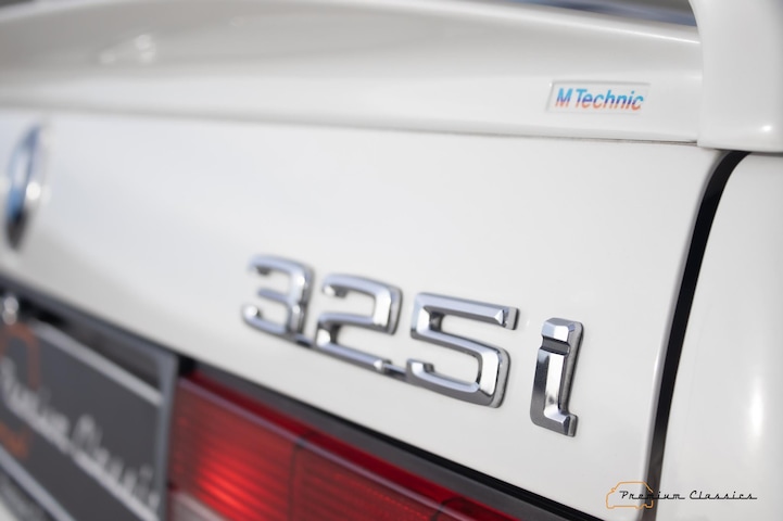 bmw-3-serie-325i-e30-sedan-1-owner-1st-paint-80-000km-m-tech-ll.jpg