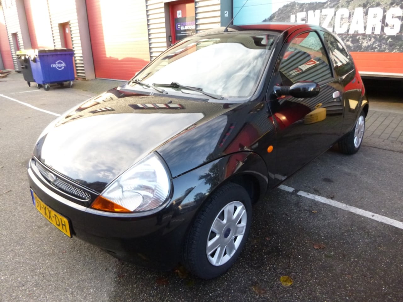 Ford Ka - 1.3 Cool & Sound, zwart,117.355KM NAP! APK 11-23 - AutoWereld.nl