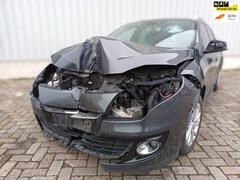 Renault Mégane Estate - 1.5 dCi Bose Front schade. Start niet