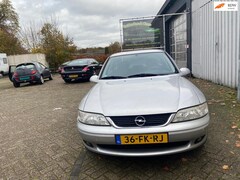 Opel Vectra - 1.8-16V Business Edition
