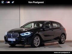 BMW 1-serie - 118i Executive M-Sport | Parkeercamera | LED koplampen | Shadowline