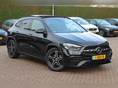 Mercedes-Benz GLA-Klasse - 200 Business Solution AMG / Panoramadak / Camera / Elektr. stoelen / Matrix LED / Keyless