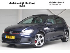 Volkswagen Golf - 2.0 TSI GTI DSG Navigatie | Panoramadak | DAB+ | Parkeercamera | Nederlandse auto