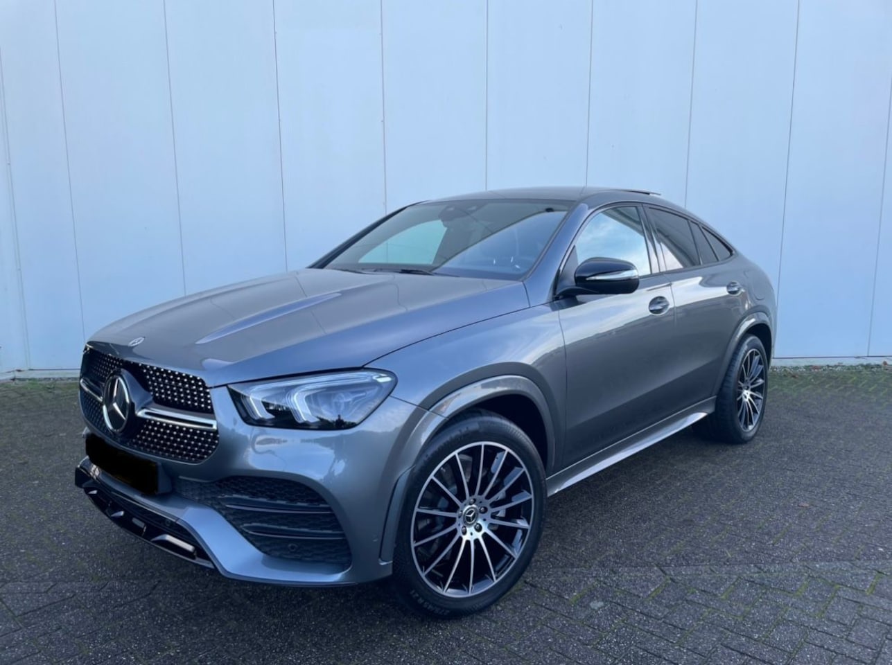 Mercedes-Benz GLE-Klasse Coupé - 350 e 4MATIC AMG AMG Night pakket 21"AMG velgen  Distronic Car-play Panoramadak 360 camera - AutoWereld.nl