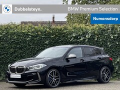 BMW 1-serie - M135i xDrive | High Exe | 19'' M-Performance | Stuur + Stoelverw. | Getint Glas | Comfort