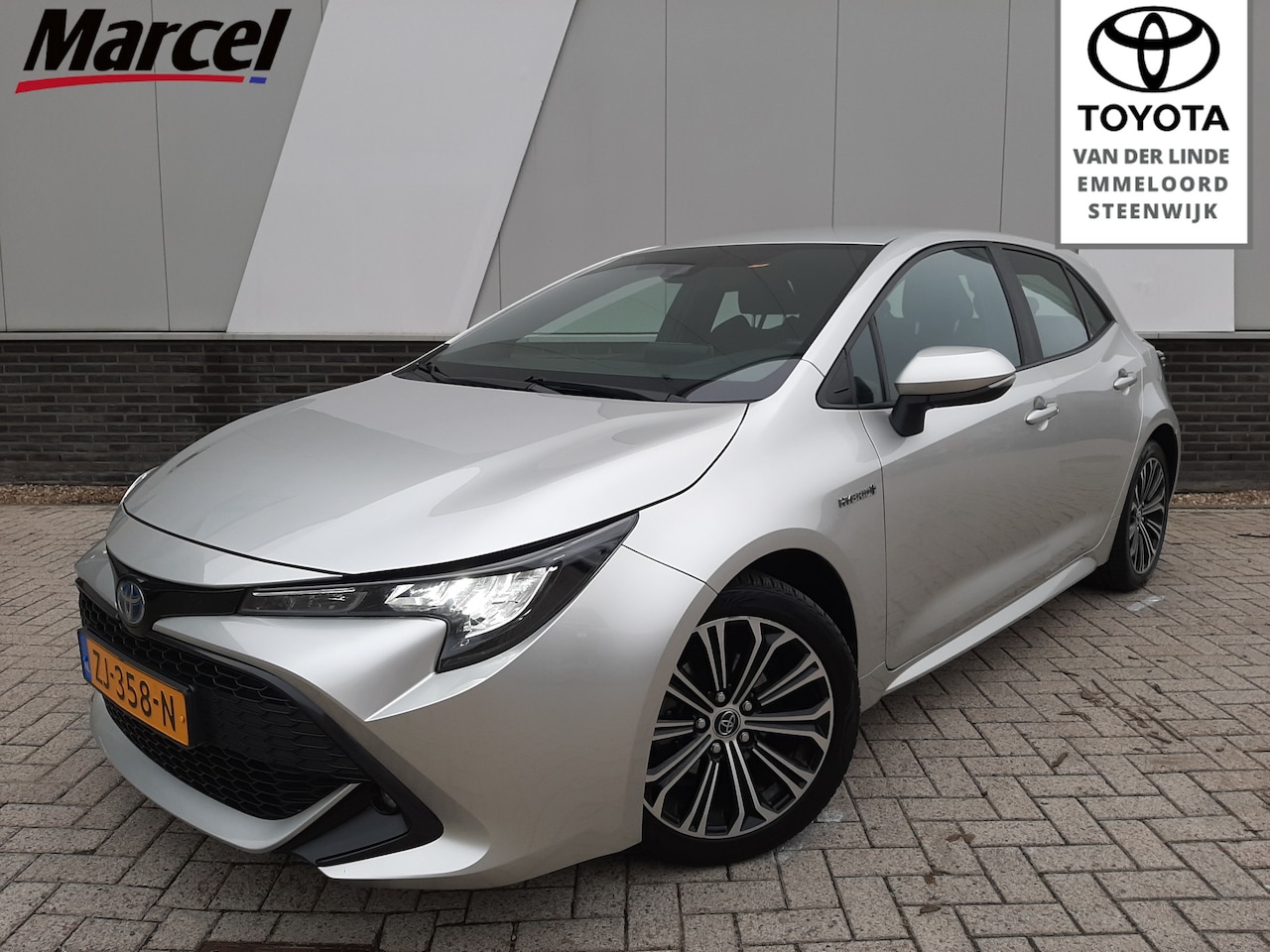 Toyota Corolla - 1.8 Hybrid First Edition | Navi | ECC | - AutoWereld.nl