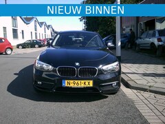 BMW 1-serie - 116i 1.5 sport MET AIRCO NAVI