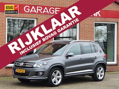 Volkswagen Tiguan - 1.4 TSI Sport&Style R-line Edition 122PK 5drs clima, cruise, navi, xenon, trekhaak RIJKLAA