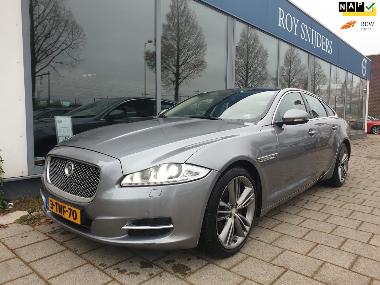 Jaguar XJ - 3.0 V6D Premium Luxury - Dealer onderhouden - AutoWereld.nl