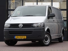 Volkswagen Transporter - 2.0 TDI L2H1 102PK | Airco | Trekhaak | Bijrijdersbank | Cruise control | Bluetooth |