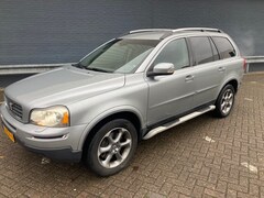 Volvo XC90 - 2.4 D5 Kinetic 185 PK Automaat - 4WD - Leder - Climate - € 7.888,