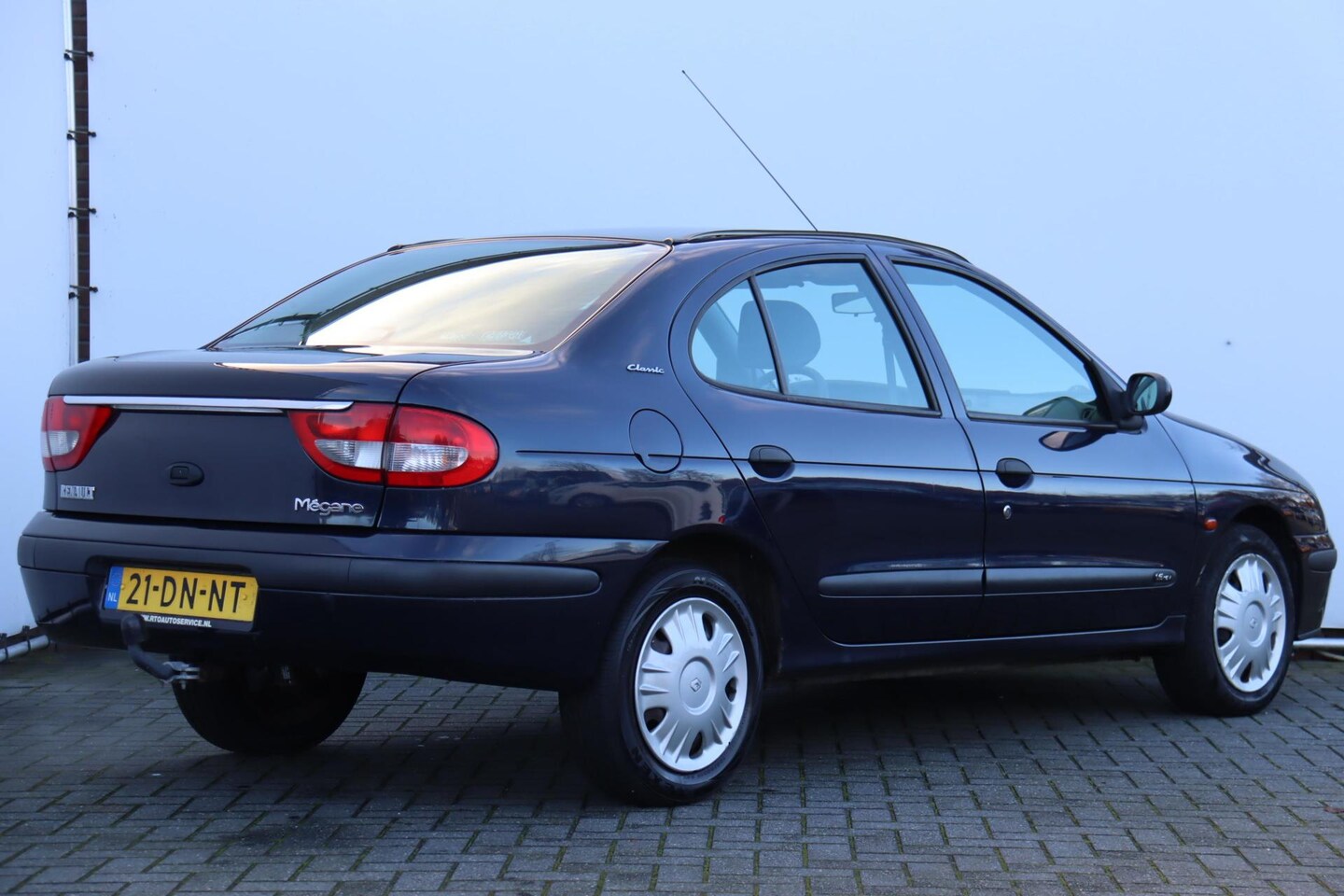 renault-megane-1-6-16v-rxe-nl-auto-32-000-km.jpg