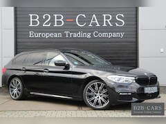 BMW 5-serie Touring - 530D X-DRIVE M-sport - LED- Panorama-Head-up- Leder - Volle uitvoering